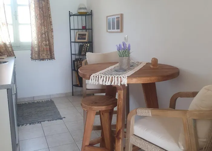 Bracciera Apts 3 דירה